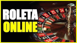 Online bingo card ဖြင့် number စစ်ဆေးနေသော မြန်မာဂိမ်းကစားသူ
